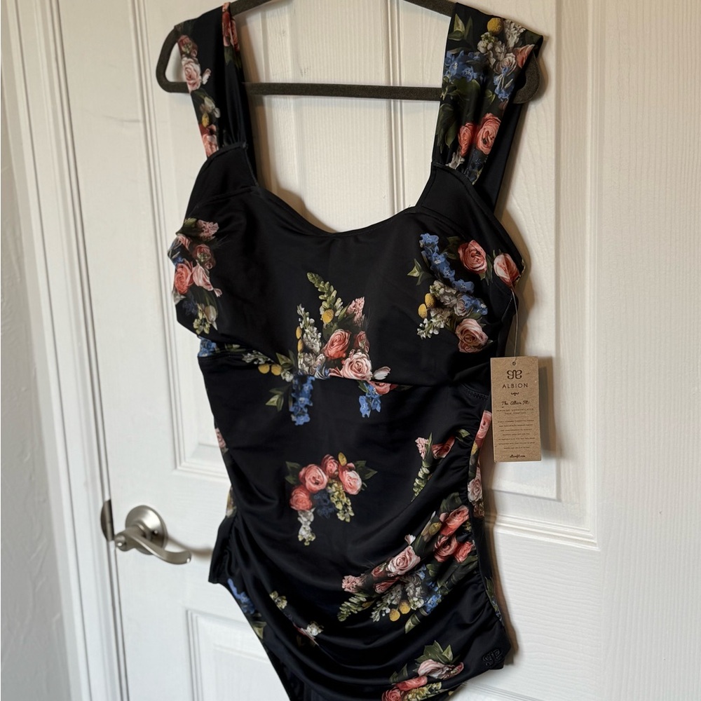 Albion Floral Off-Shoulder Swimsuit - Picture 5 of 7